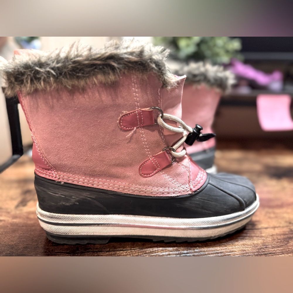 Cat and Jack‎ Target Pink Snow boots kids size 4